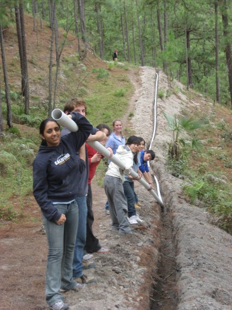 Winter 2010 - Rebuilding clean water infrastructure, Los Parajillos, Honduras.